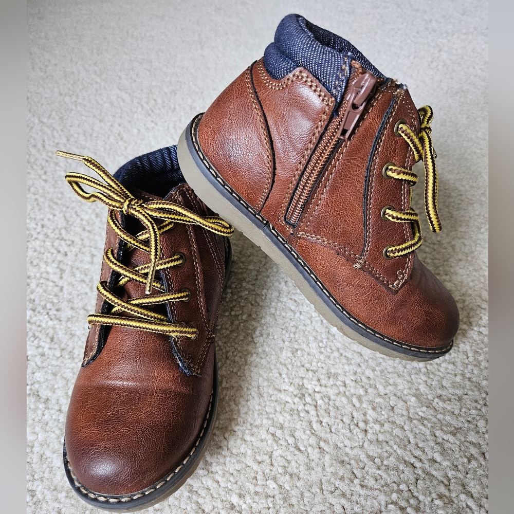 London Fog Brown Kids Leather Boot with Yellow Laces